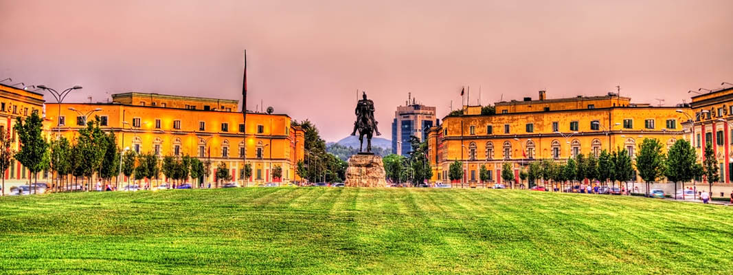 Skanderbeg-pladsen i Tirana