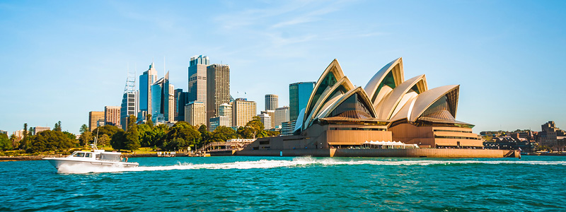 Sydney Operahus set fra vandsiden, Australien