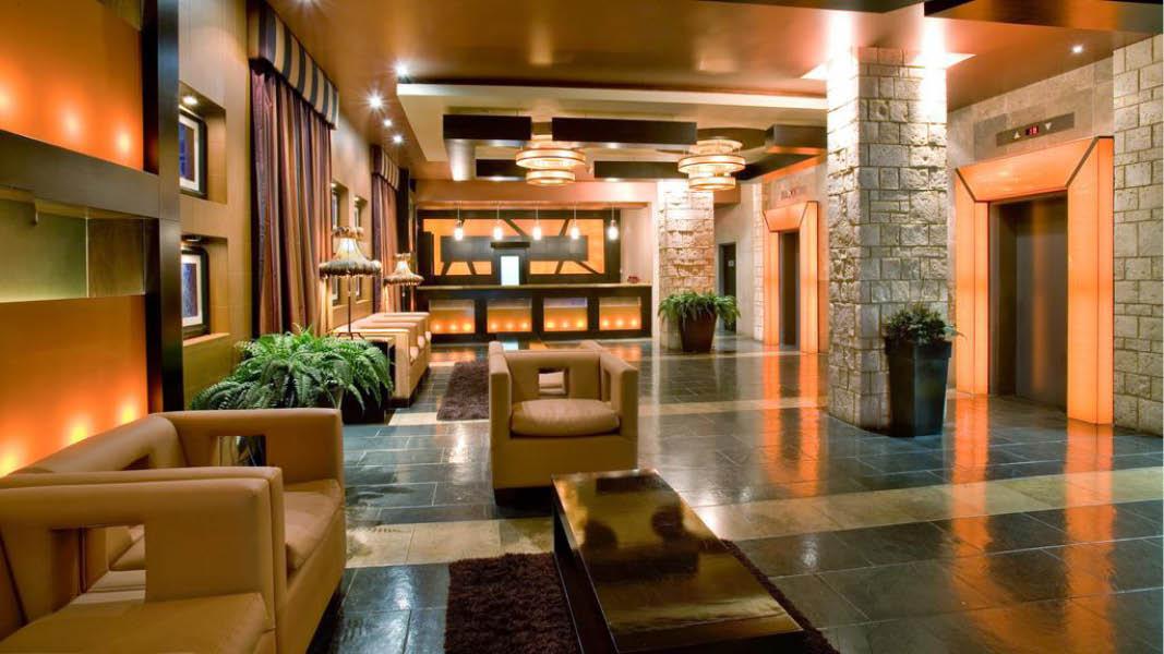 lobby sandman suite on davie