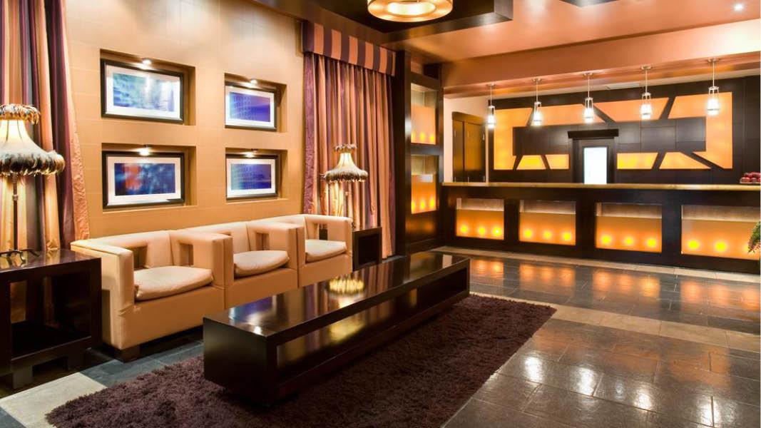 reception og lobby sandman suite on davie