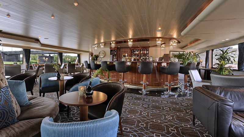 Bar og lounge på MS Crucevita
