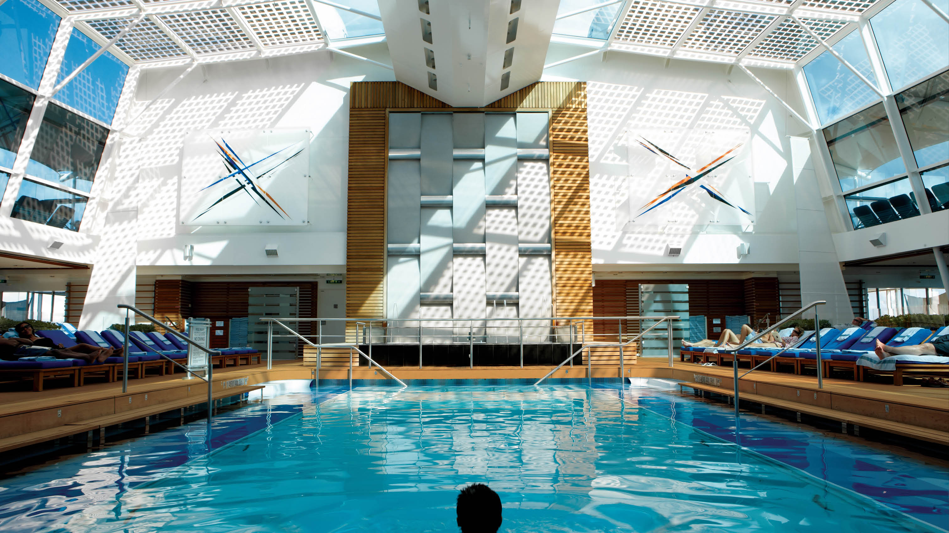 Pool p krydstogtskibet Celebrity Equinox