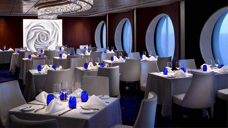 Restaurant ombord p krydstogtskibet Celebrity Infinity